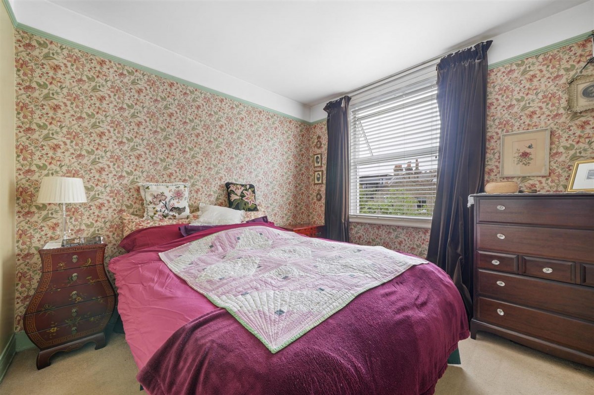 Image for London, N8 0BL