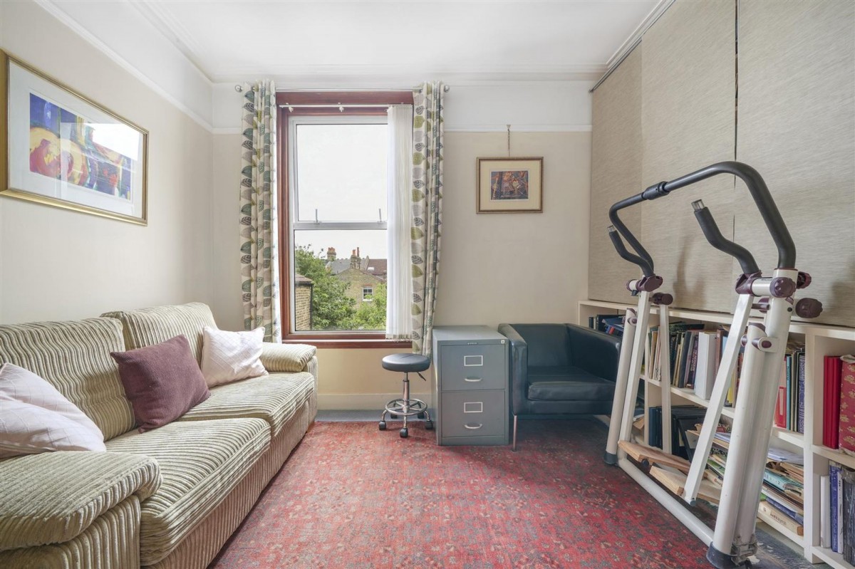 Image for London, N8 0BL