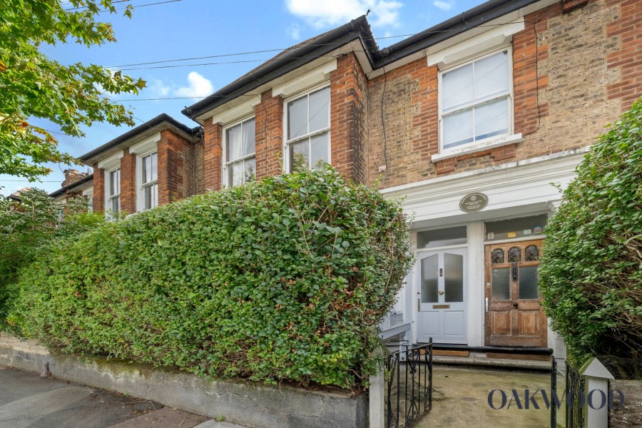 London, E5 8SB