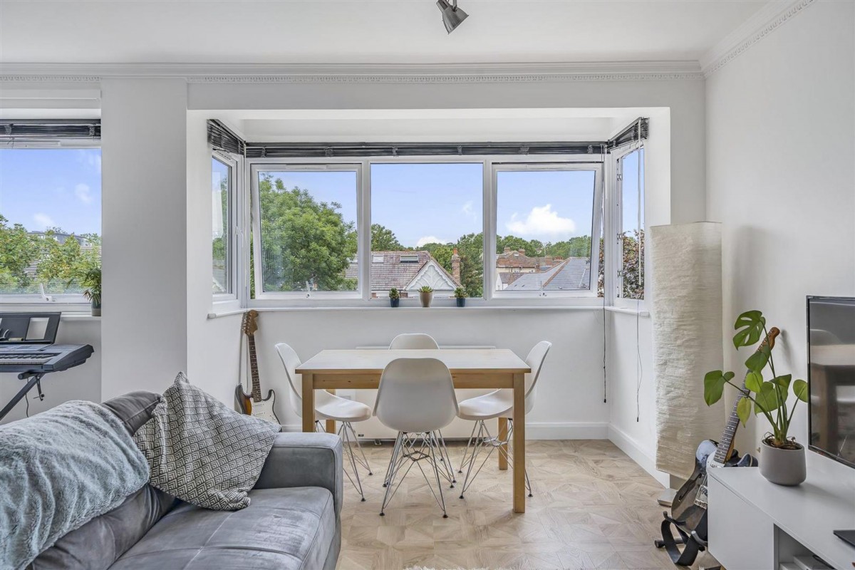 Image for Deanswood Maidstone Road, N11 2TQ