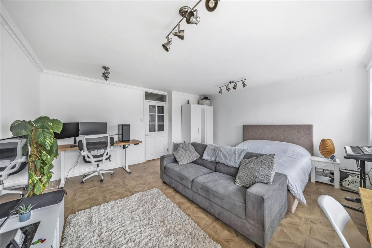 Image for Deanswood Maidstone Road, N11 2TQ