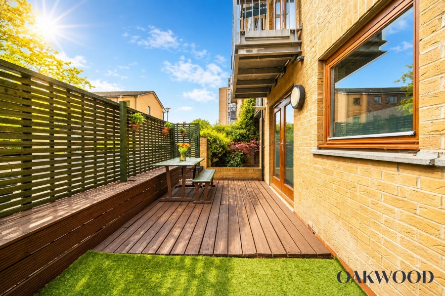 68 George Downing Estate Cazenove Road, N16 6BW