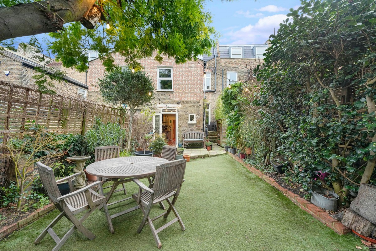 Image for London, N16 7NB