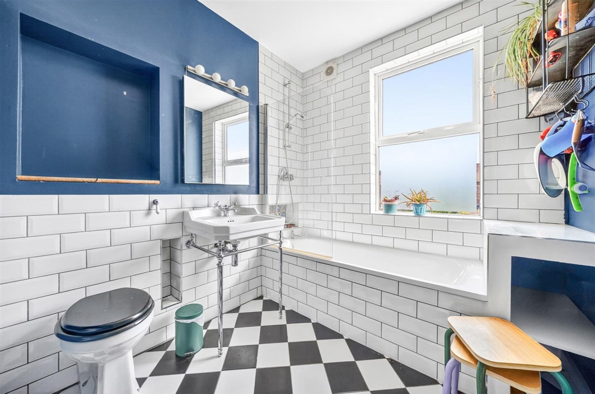 Image for London, N22 5EL
