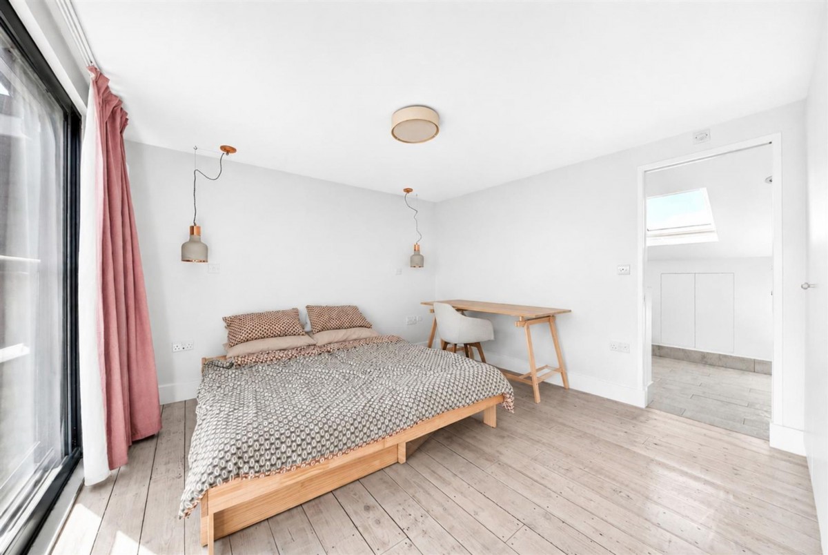 Image for London, N22 5EL