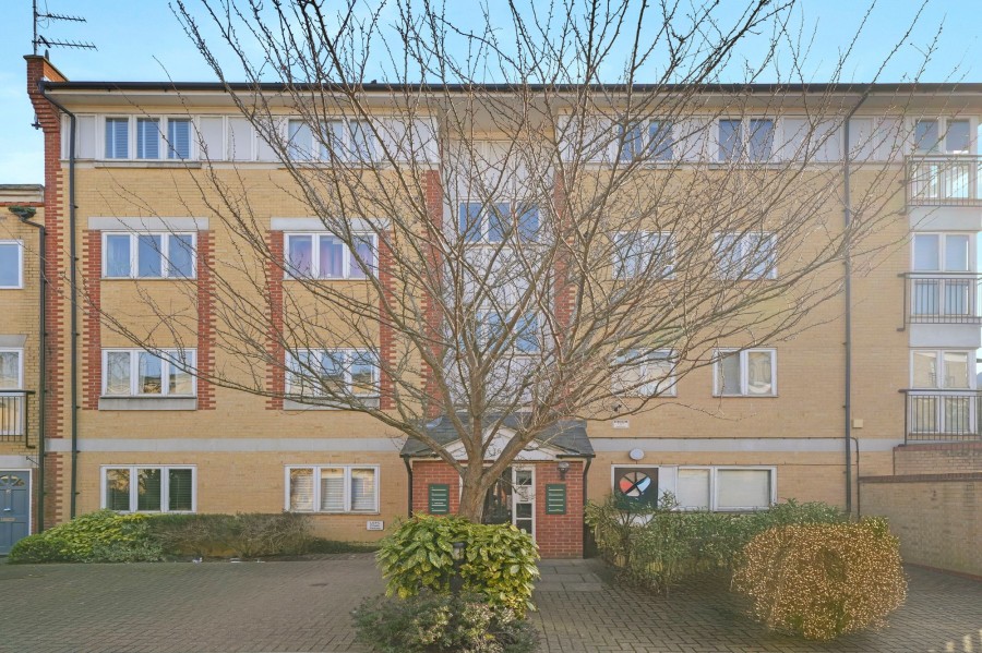 16 Wilmer Place, N16 0LQ