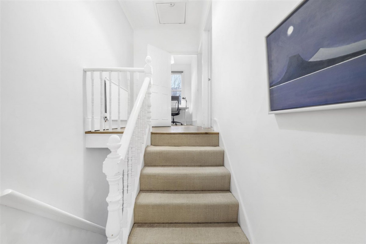 Image for London, N16 8DF
