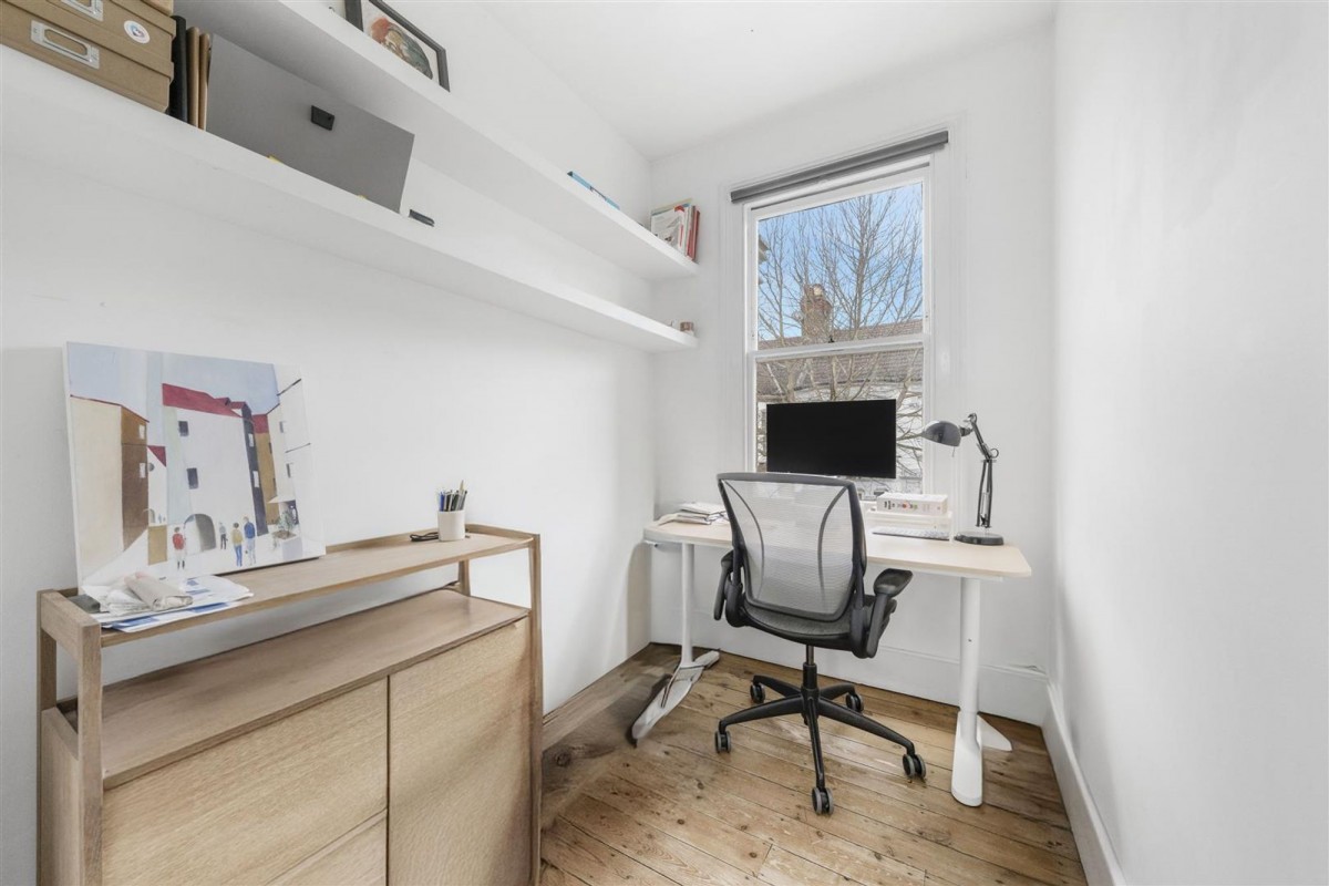 Image for London, N16 8DF