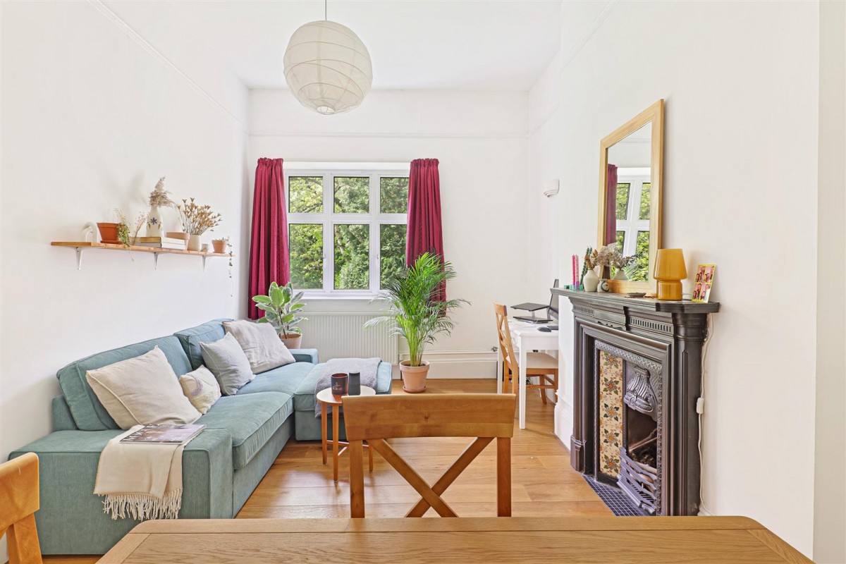 Image for 165 Green Lanes, N16 9DD