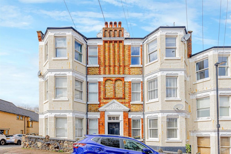 Birkbeck Road, N8 7PG