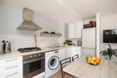 Cazenove Road, N16 6BY