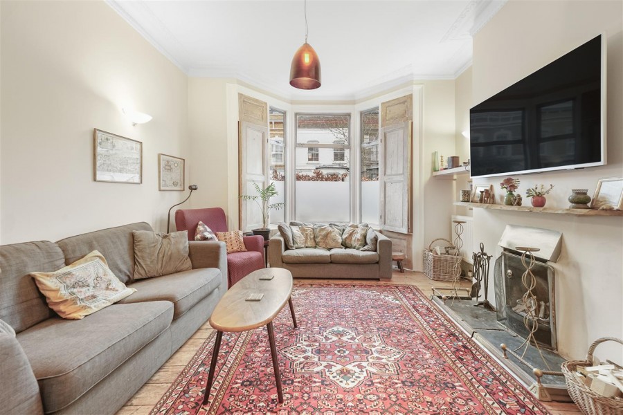 Bayston Road, N16 7NB