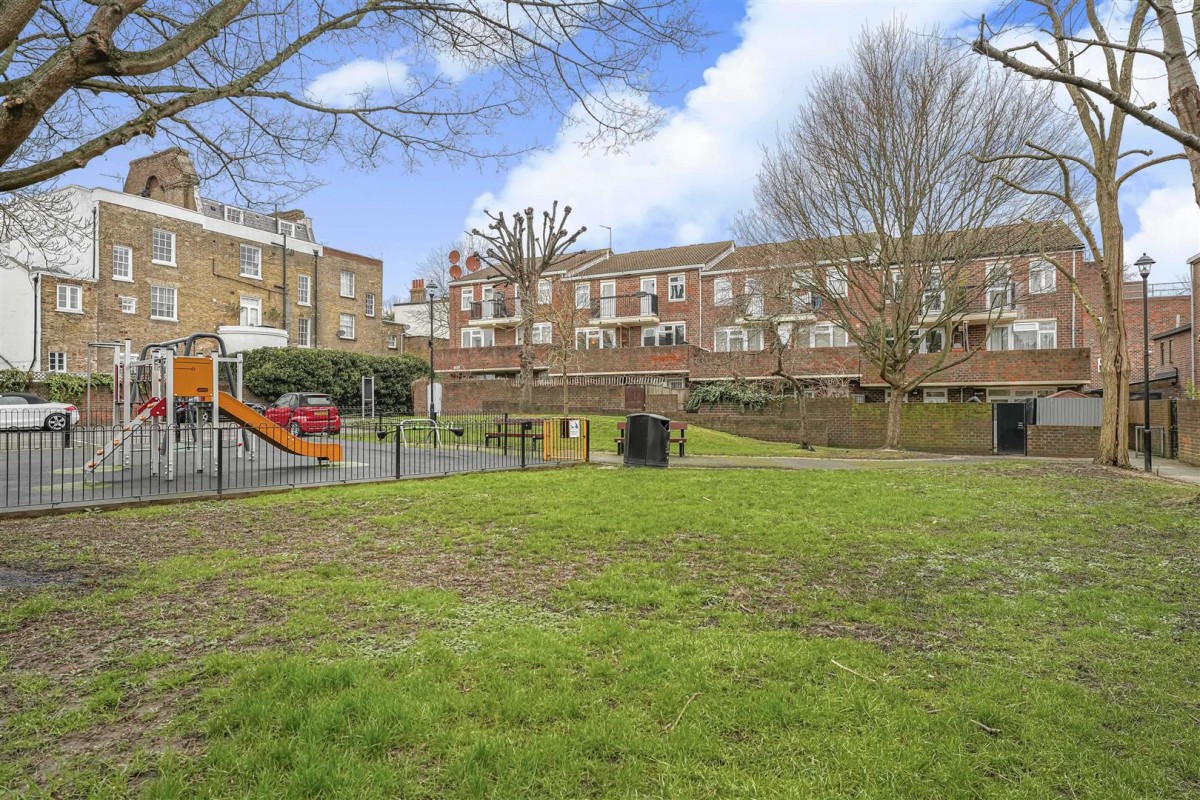 Image for Lilian Close, N16 0SG