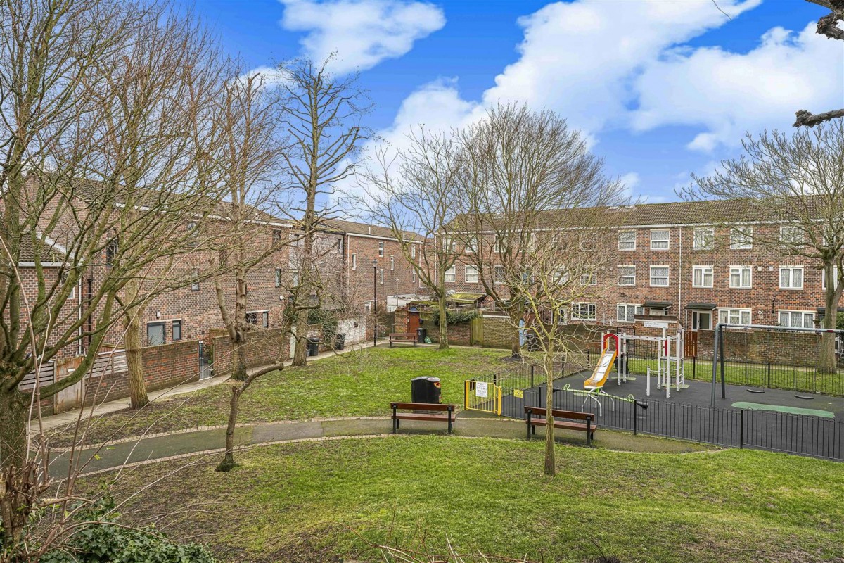 Image for Lilian Close, N16 0SG