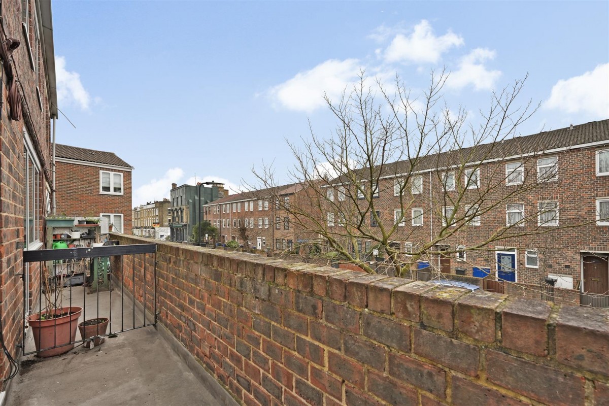 Image for Lilian Close, N16 0SG