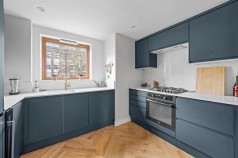 69 George Downing Estate, Cazenove Road, N16 6BY