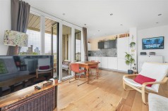 Casbeard Street, N4 2GD