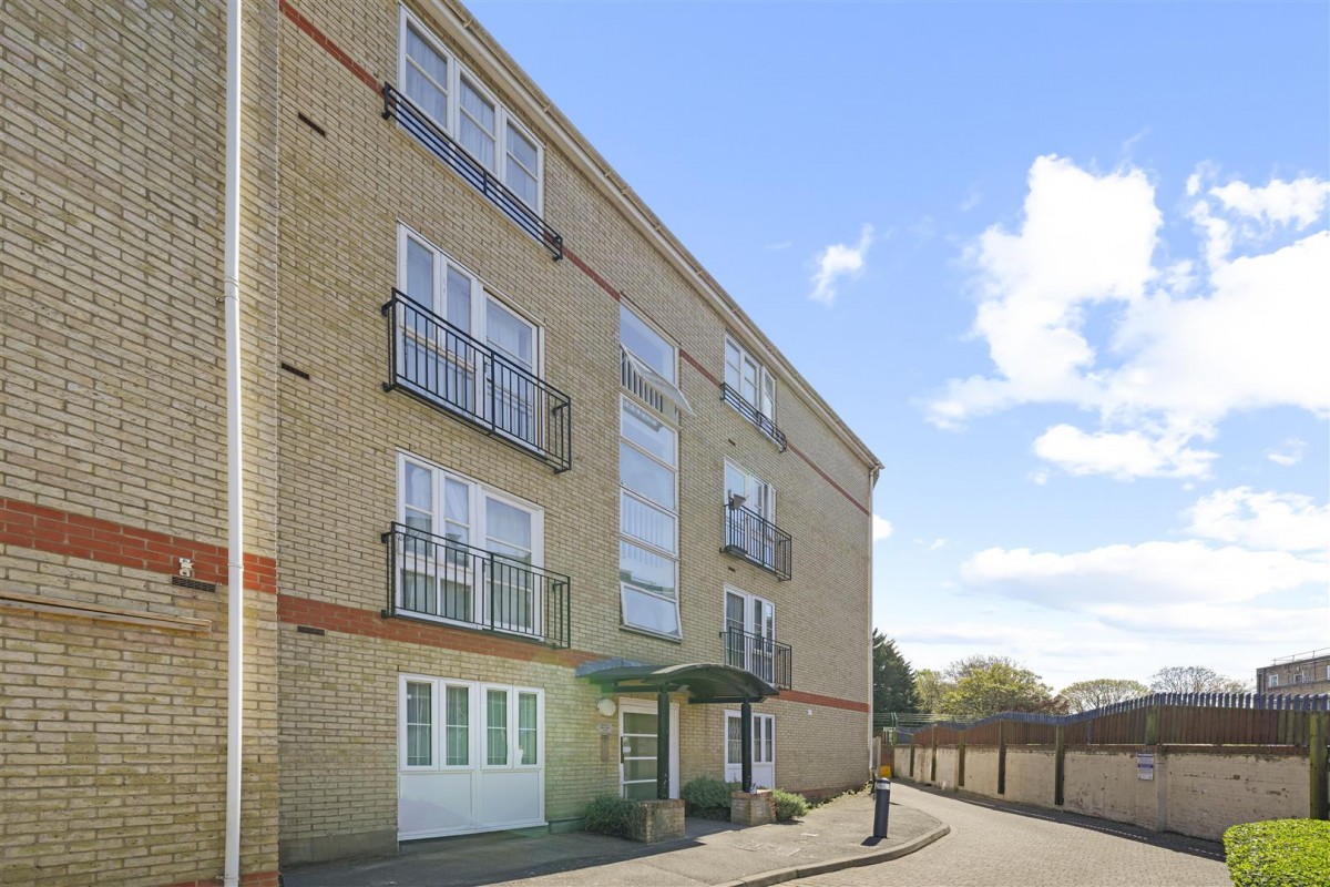 Image for St. Andrews Mews, N16 5HR