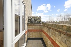 St. Andrews Mews, N16 5HR
