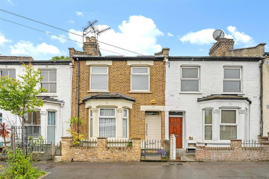 London, N16 6TL