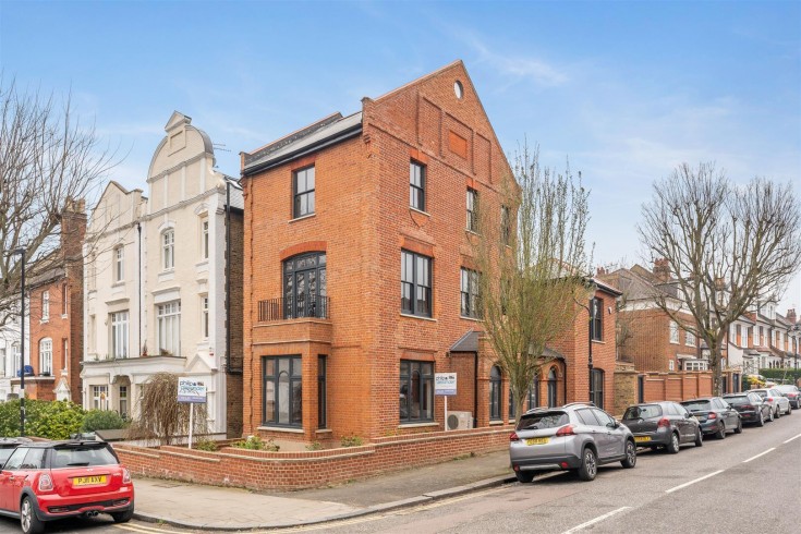Muswell Road, N10 2BG