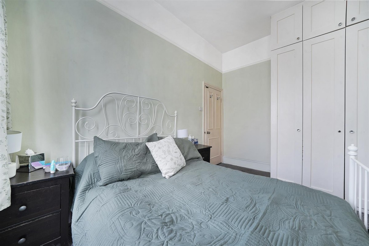 Image for 27 Amhurst Park, N16 5DJ