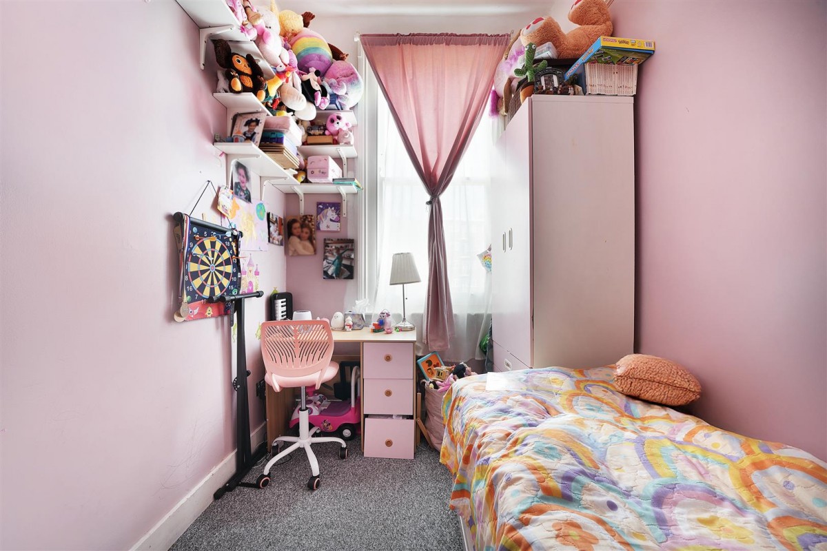 Image for 27 Amhurst Park, N16 5DJ