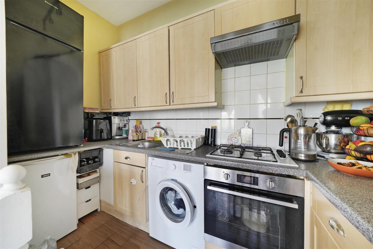 Image for 27 Amhurst Park, N16 5DJ
