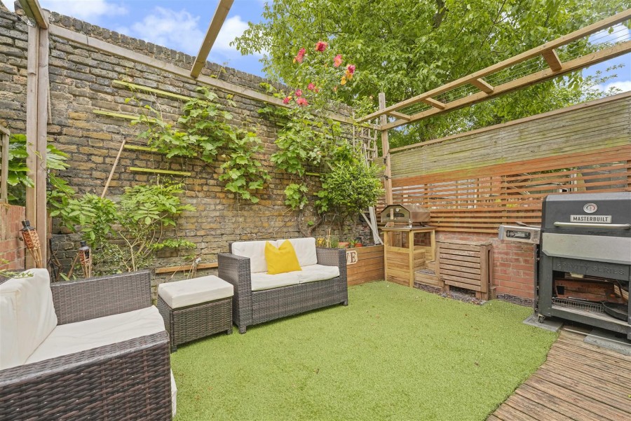 Olinda Road, N16 6TL
