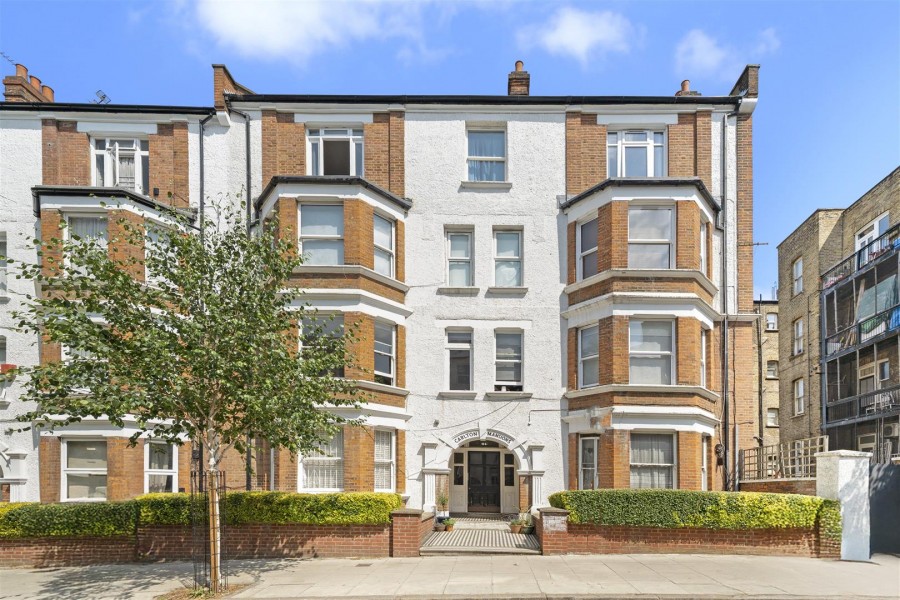 Holmleigh Road, N16 5PX