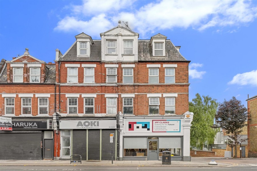 Tottenham Lane, N8 9BE