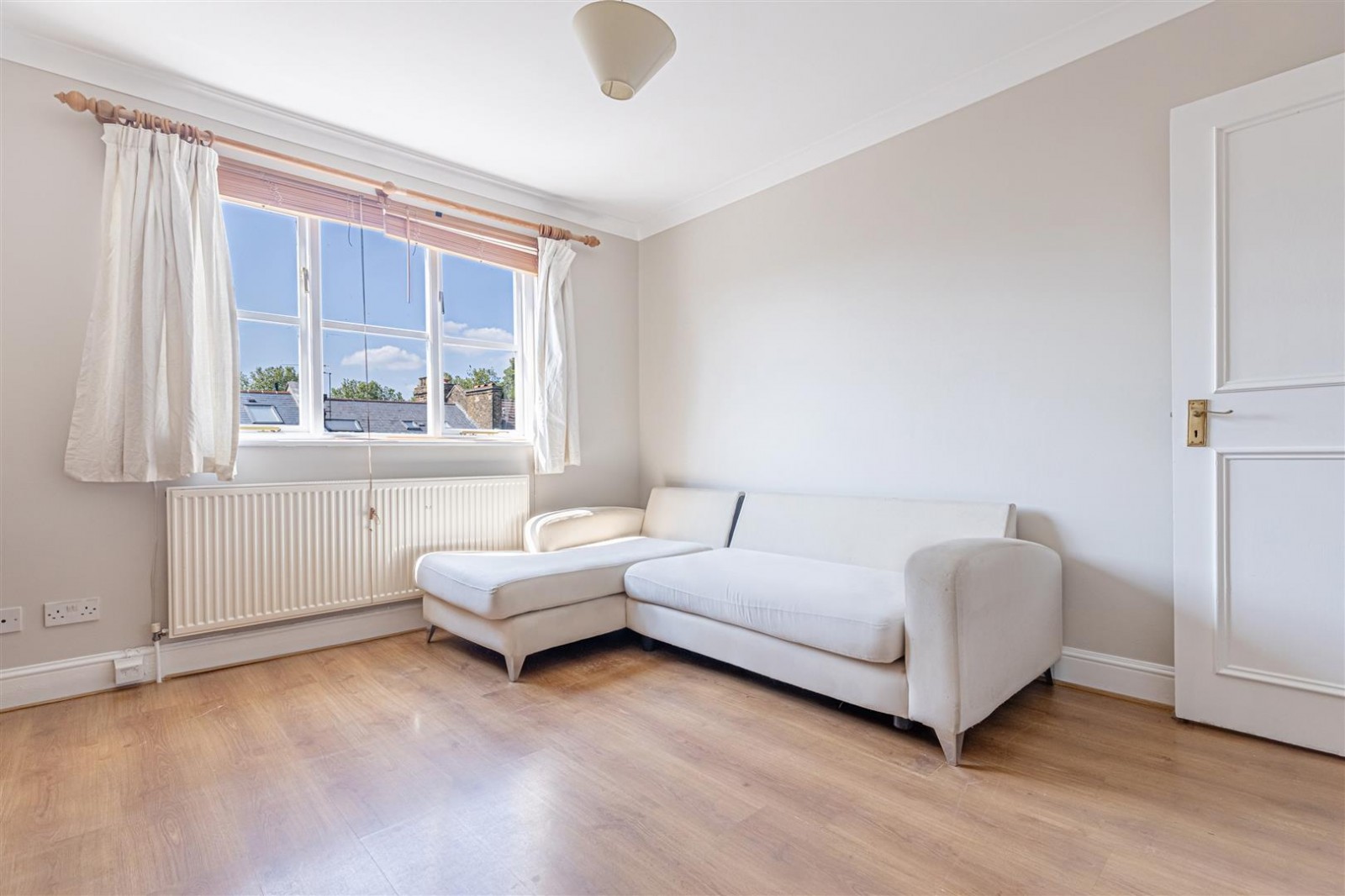 Alkham Road, N16 7AA