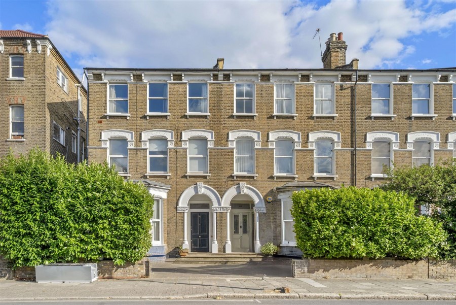 Lordship Park, N16 5UA