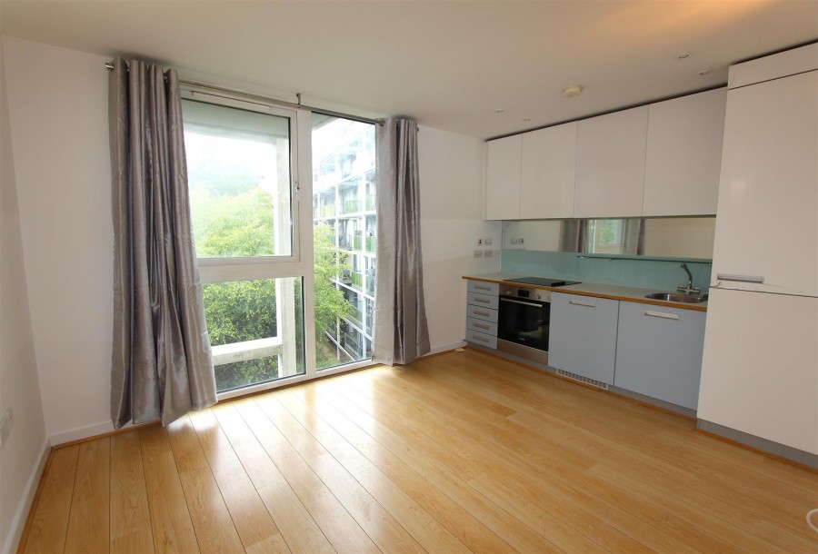 New River Avenue, N8 7QE