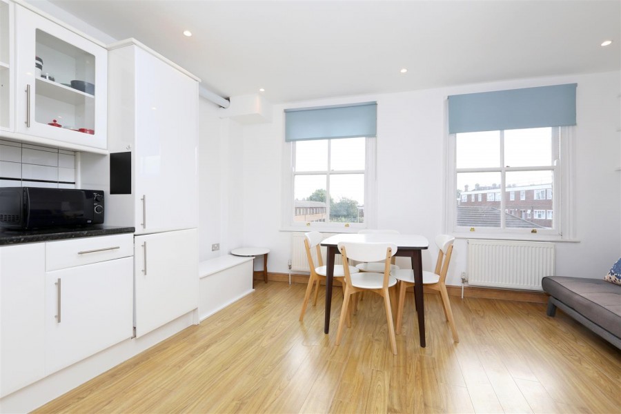 Clarence Road, E5 8EE