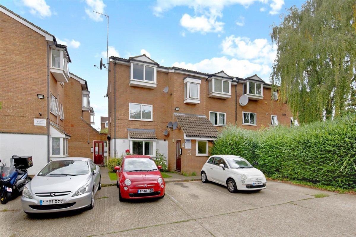 Image for Poplar Grove, N11 3NL