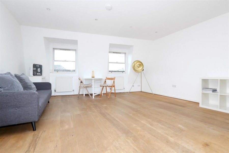 Stoke Newington Church Street, N16 0LA