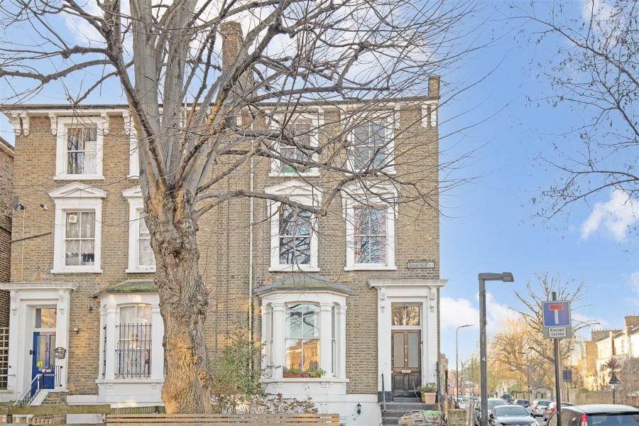 Navarino Road, E8 1AD