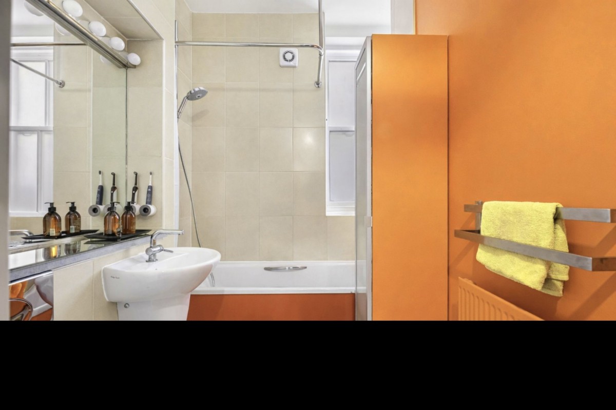 Image for London, N16 5BD