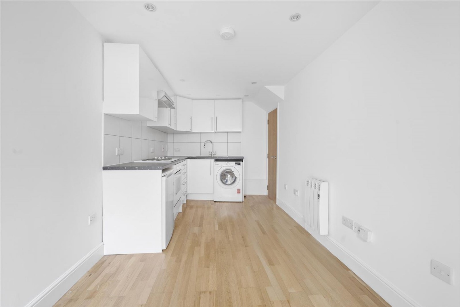 Finsbury Park, N4 2DR