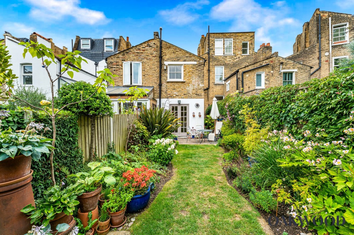 Image for London, N16 9NP