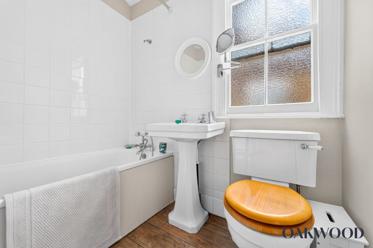 Image for London, N16 9NP
