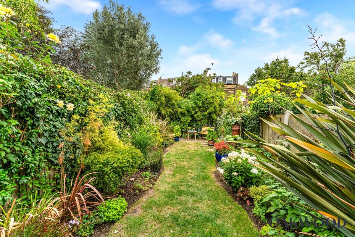 Image for London, N16 9NP