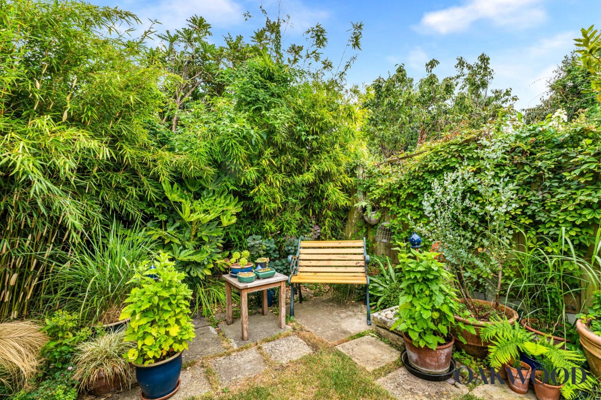 Image for London, N16 9NP