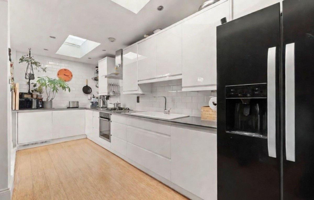 Image for London, N16 7JS