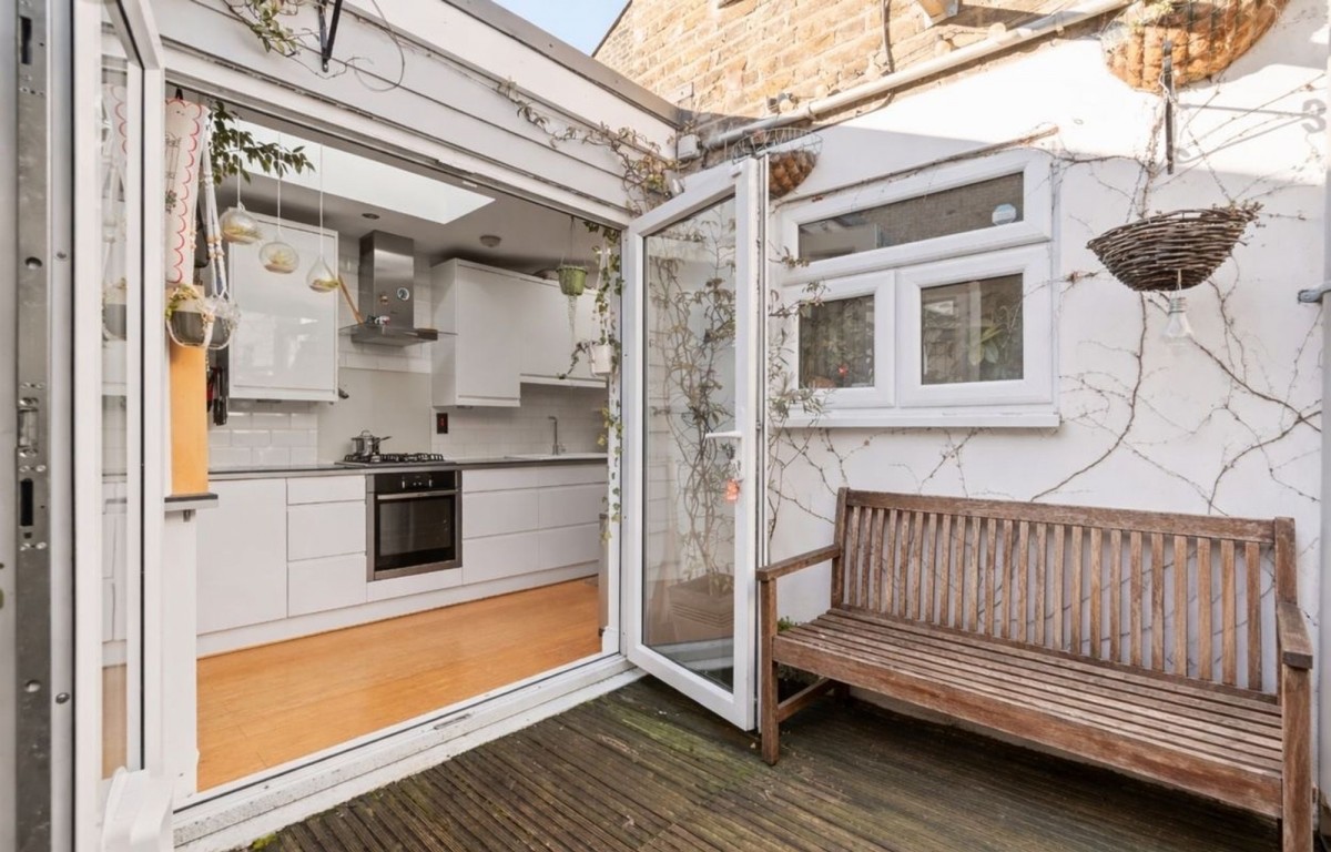 Image for London, N16 7JS