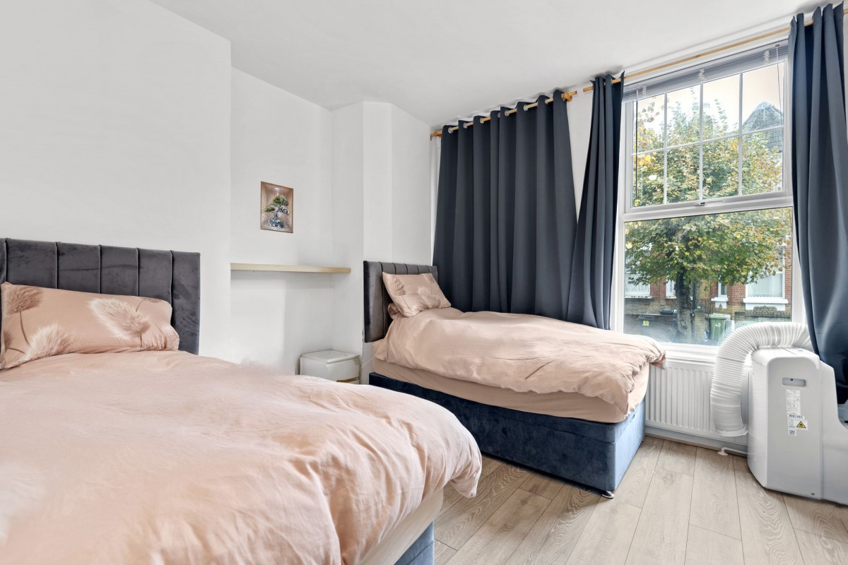 Image for London, N16 6HR