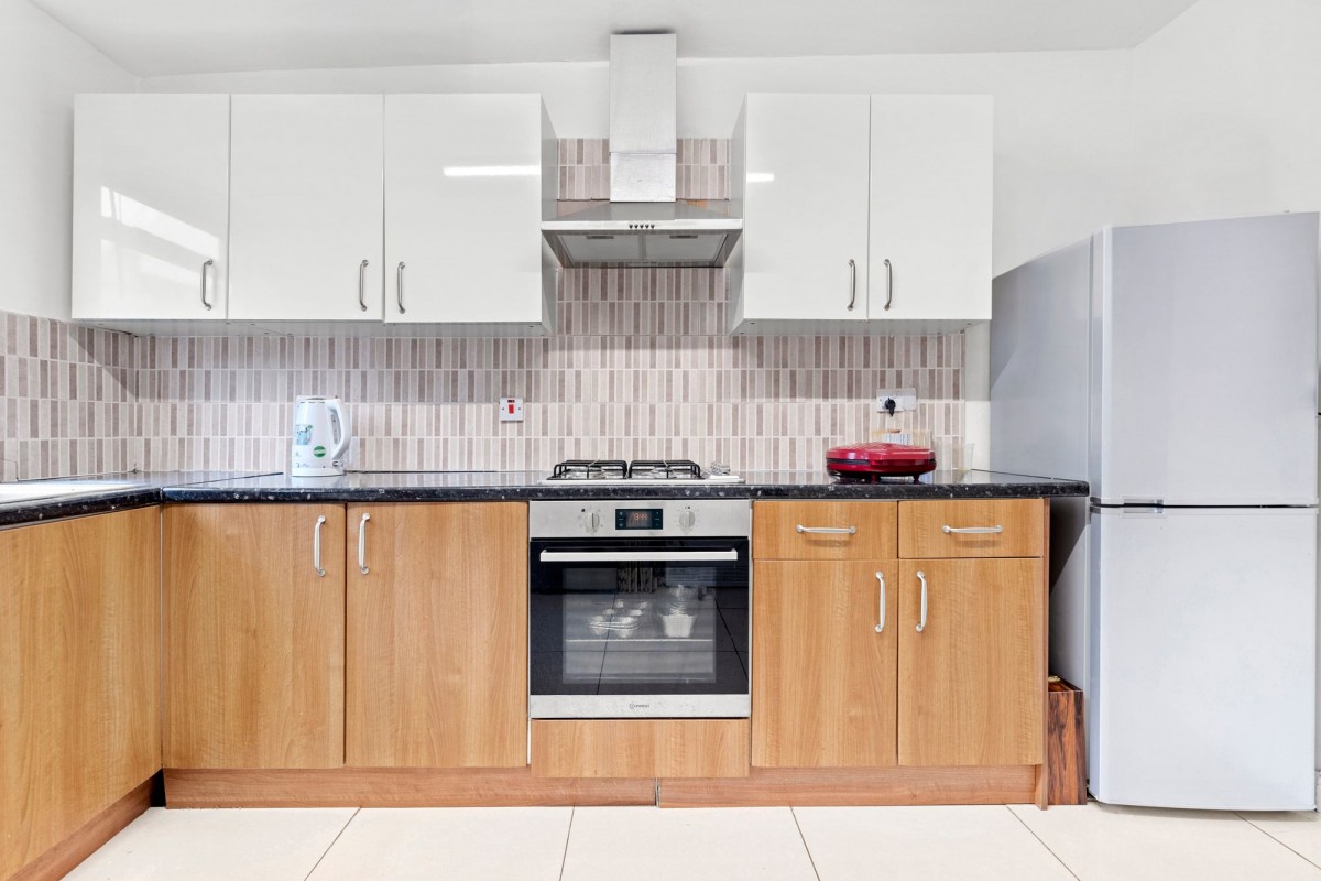 Image for London, N16 6HR