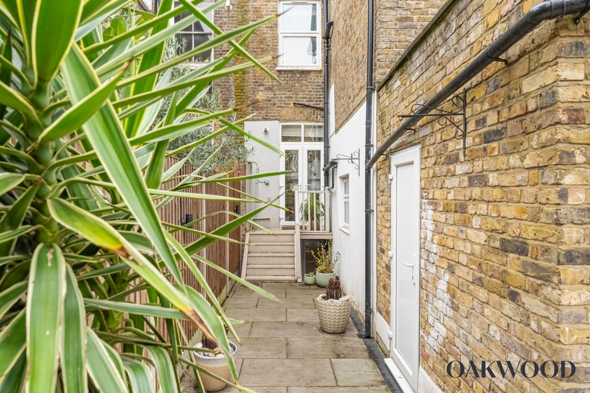 Image for 17 Brownswood Road, N4 2HP