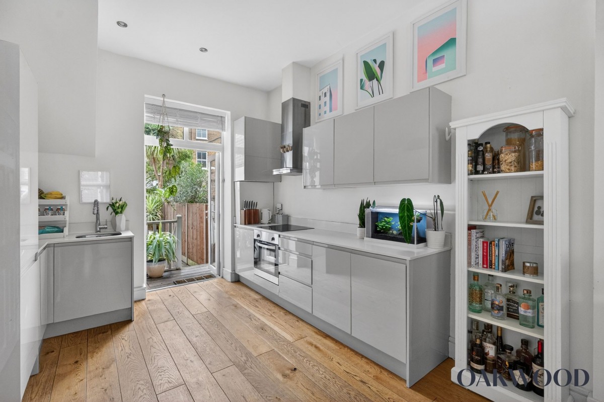 Image for 17 Brownswood Road, N4 2HP